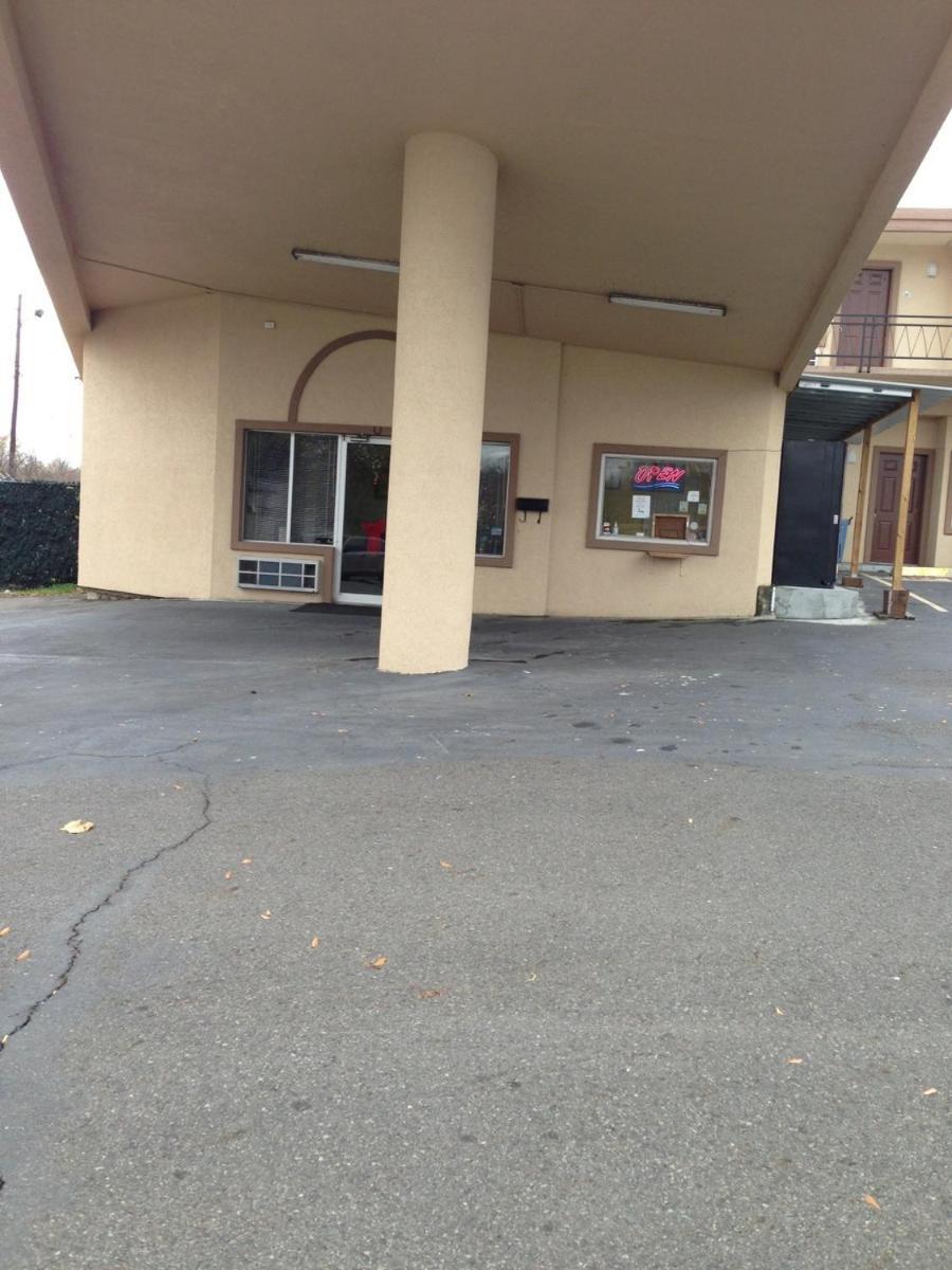 Economy Inn Hot Springs Extérieur photo